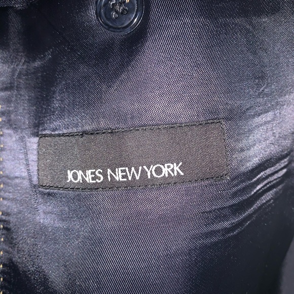 Jones New York Suit Reg 43 - Picture 6 of 13